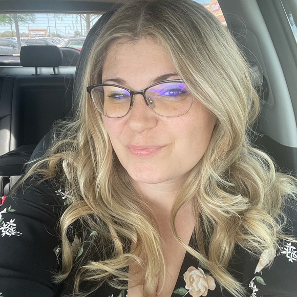 Coffe, Chat and Live Auctions every Friday at 9am. Come hang out and Let's Sell - Picture 4 of 6